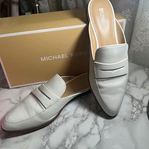 Michael Kors white Geri leather slide sz 9M